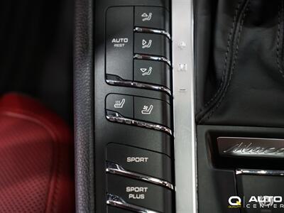 2017 Porsche Macan GTS   - Photo 33 - Lynnwood, WA 98036