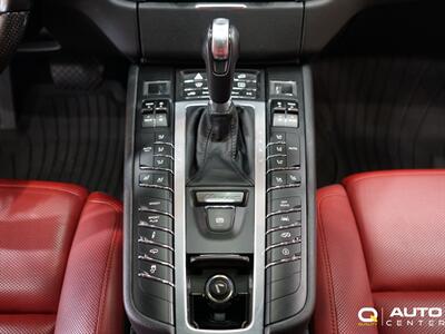 2017 Porsche Macan GTS   - Photo 32 - Lynnwood, WA 98036