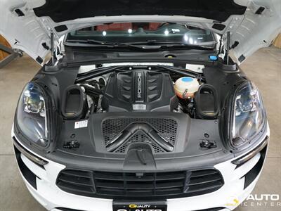 2017 Porsche Macan GTS   - Photo 9 - Lynnwood, WA 98036