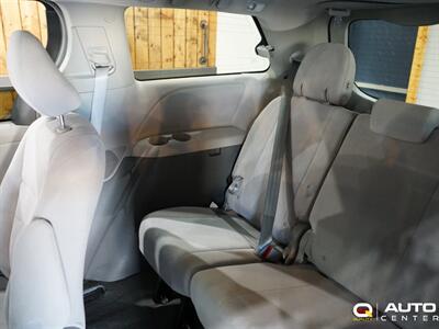 2015 Toyota Sienna L 7 Passenger   - Photo 29 - Lynnwood, WA 98036