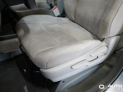 2015 Toyota Sienna L 7 Passenger   - Photo 12 - Lynnwood, WA 98036