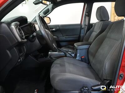 2019 Toyota Tacoma TRD Sport V6   - Photo 14 - Lynnwood, WA 98036