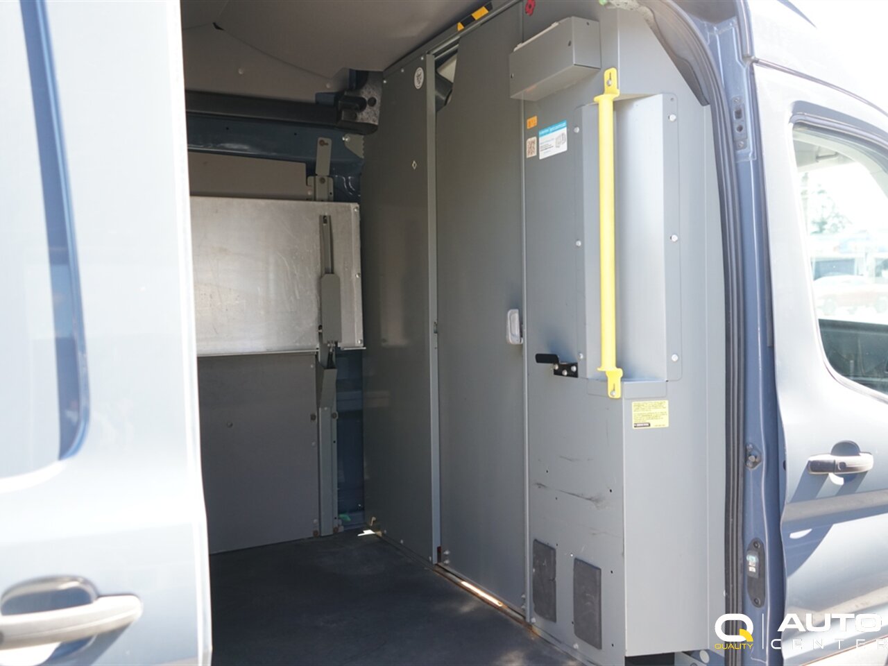 2022 Ford Transit - Photo 7 - Lynnwood, WA 98036