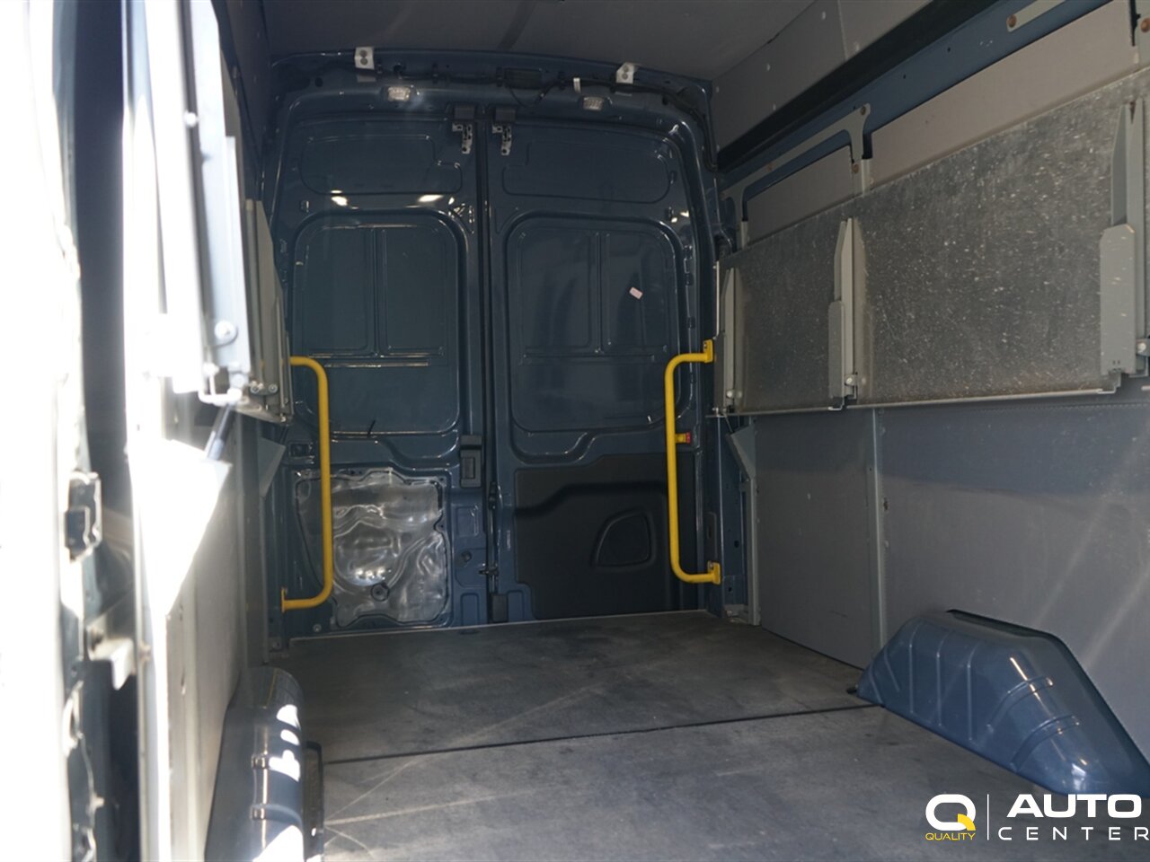 2022 Ford Transit - Photo 6 - Lynnwood, WA 98036
