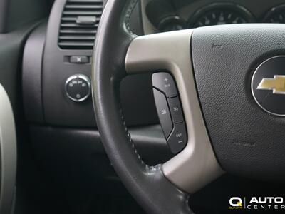 2011 Chevrolet Silverado 2500HD LT   - Photo 24 - Lynnwood, WA 98036