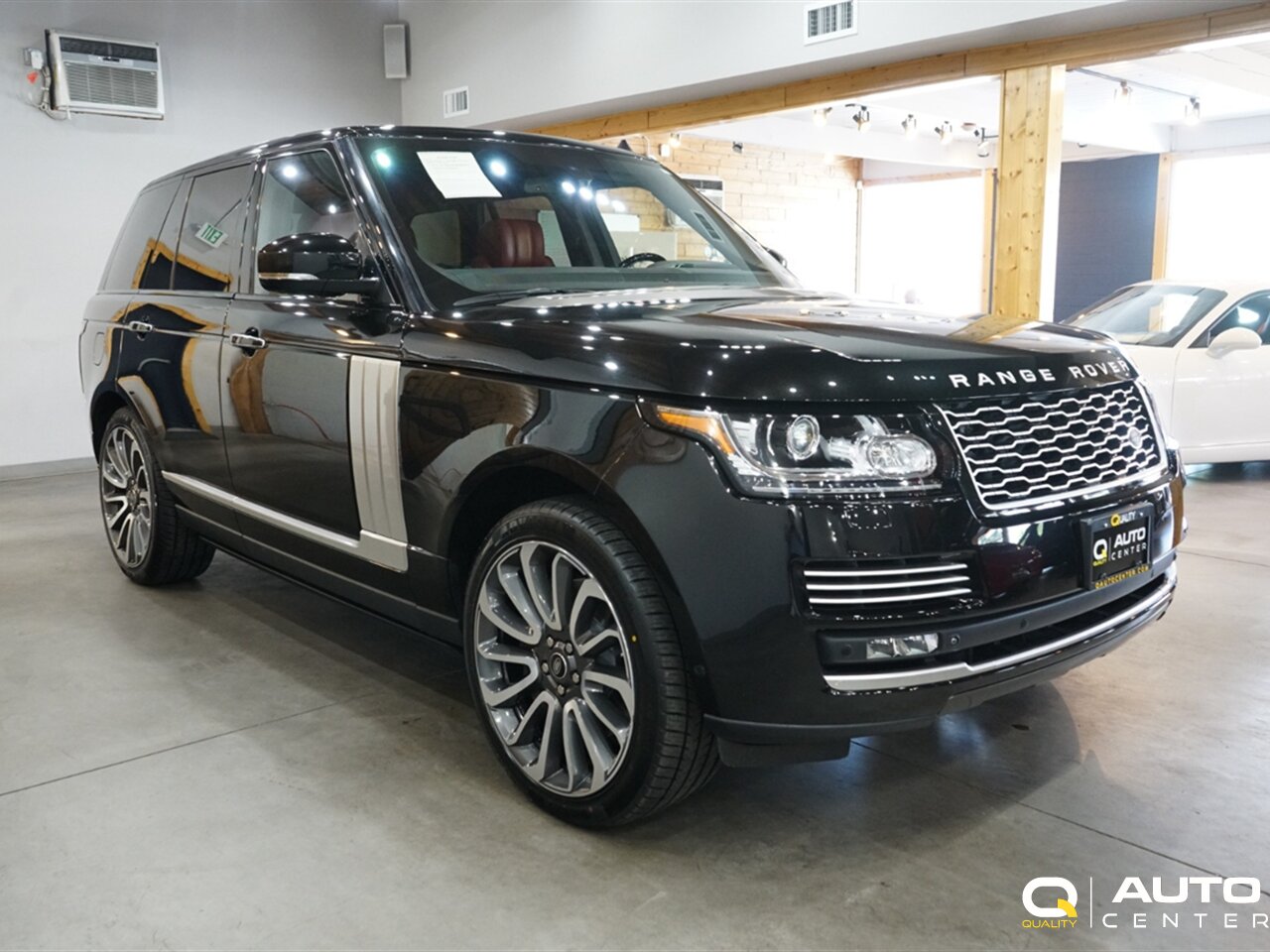 2014 Land Rover Range Rover 5.0L V8 Supercharged Autobiography - Photo 3 - Lynnwood, WA 98036