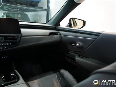 2024 Lexus ES 300h 300h   - Photo 21 - Lynnwood, WA 98036