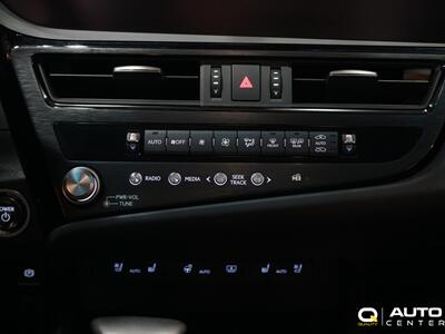 2024 Lexus ES 300h 300h   - Photo 19 - Lynnwood, WA 98036