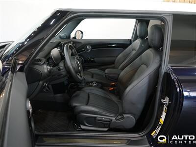 2023 MINI Hardtop 2 Door Cooper SE   - Photo 13 - Lynnwood, WA 98036
