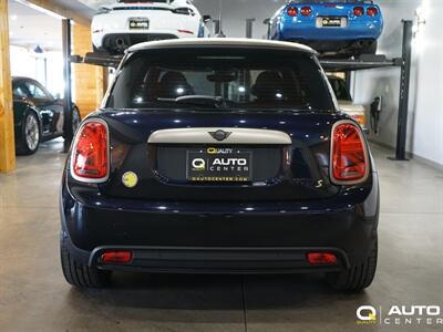 2023 MINI Hardtop 2 Door Cooper SE   - Photo 6 - Lynnwood, WA 98036