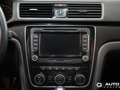 2012 Volkswagen Passat TDI SEL Premium   - Photo 17 - Lynnwood, WA 98036