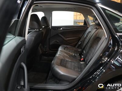 2012 Volkswagen Passat TDI SEL Premium   - Photo 26 - Lynnwood, WA 98036
