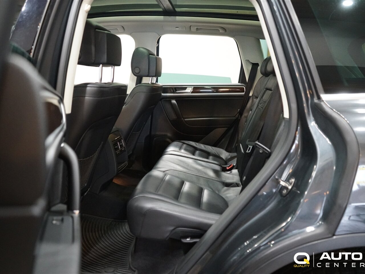 2016 Volkswagen Touareg V6 TDI Sport - Photo 30 - Lynnwood, WA 98036