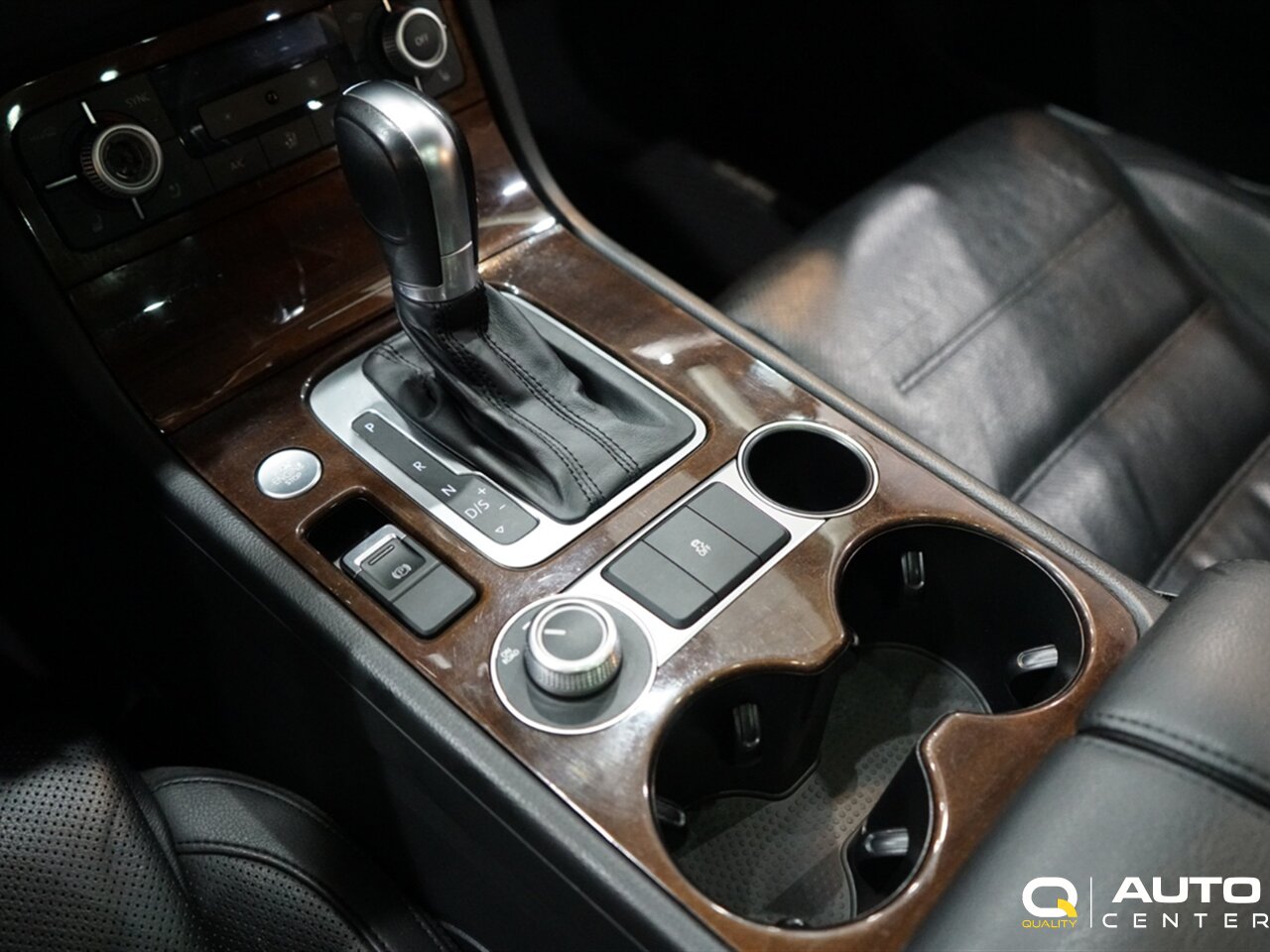 2016 Volkswagen Touareg V6 TDI Sport - Photo 25 - Lynnwood, WA 98036