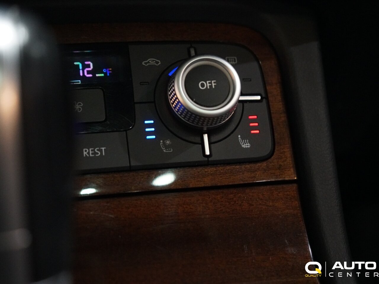 2016 Volkswagen Touareg V6 TDI Sport - Photo 24 - Lynnwood, WA 98036