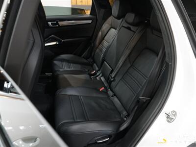 2019 Porsche Cayenne Turbo   - Photo 30 - Lynnwood, WA 98036