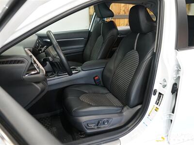 2022 Toyota Camry SE   - Photo 12 - Lynnwood, WA 98036