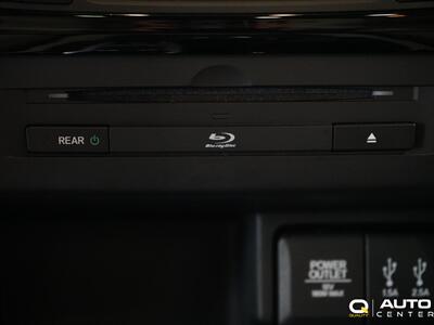 2016 Honda Pilot Touring   - Photo 30 - Lynnwood, WA 98036
