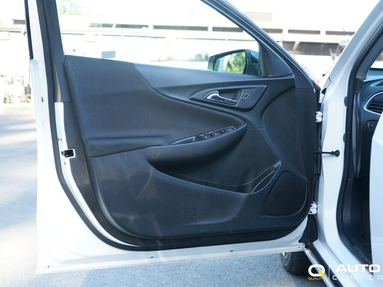 2022 Chevrolet Malibu LT - Photo 14 - Lynnwood, WA 98036