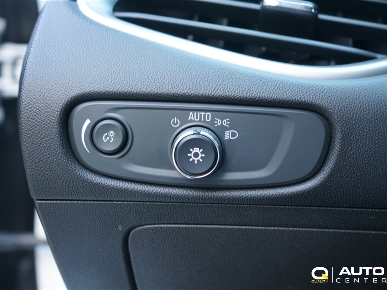 2022 Chevrolet Malibu LT - Photo 26 - Lynnwood, WA 98036