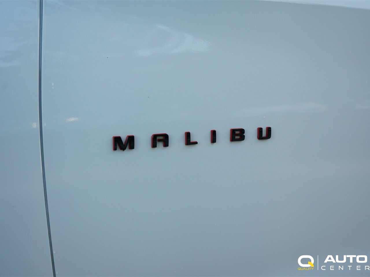 2022 Chevrolet Malibu LT - Photo 9 - Lynnwood, WA 98036