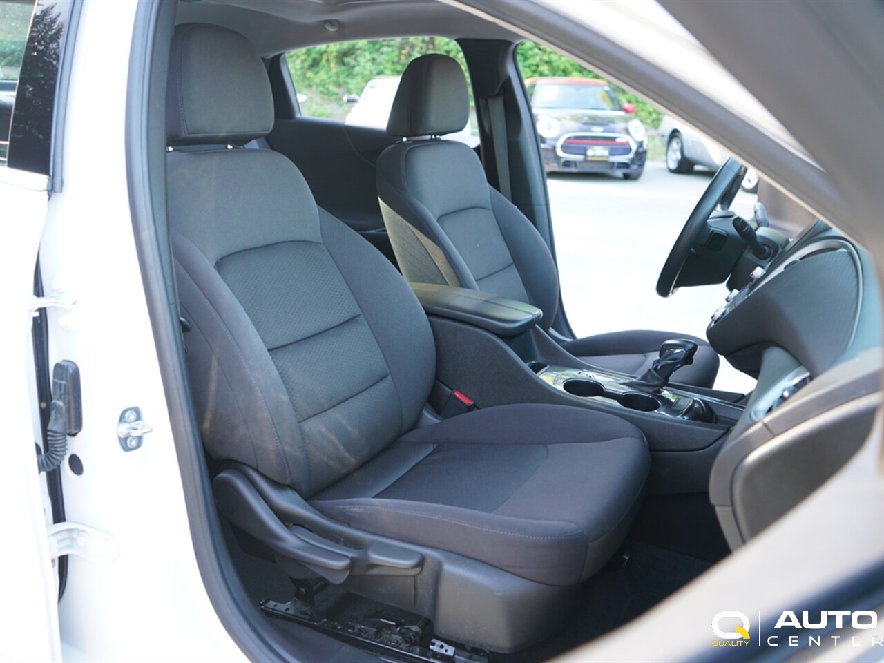 2022 Chevrolet Malibu LT - Photo 22 - Lynnwood, WA 98036