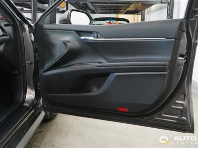 2020 Toyota Camry LE   - Photo 11 - Lynnwood, WA 98036