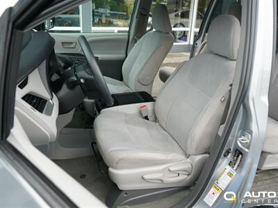 2015 Toyota Sienna L 7 Passenger - Photo 9 - Lynnwood, WA 98036