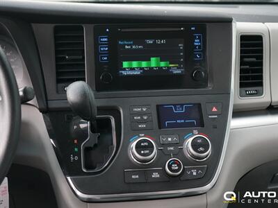2015 Toyota Sienna L 7 Passenger - Photo 14 - Lynnwood, WA 98036