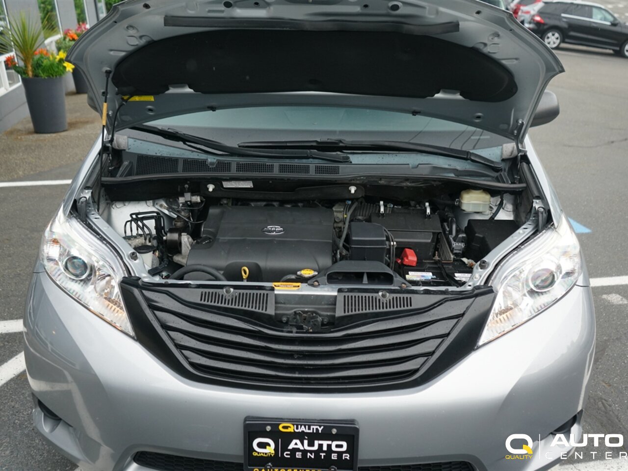 2015 Toyota Sienna L 7 Passenger - Photo 7 - Lynnwood, WA 98036