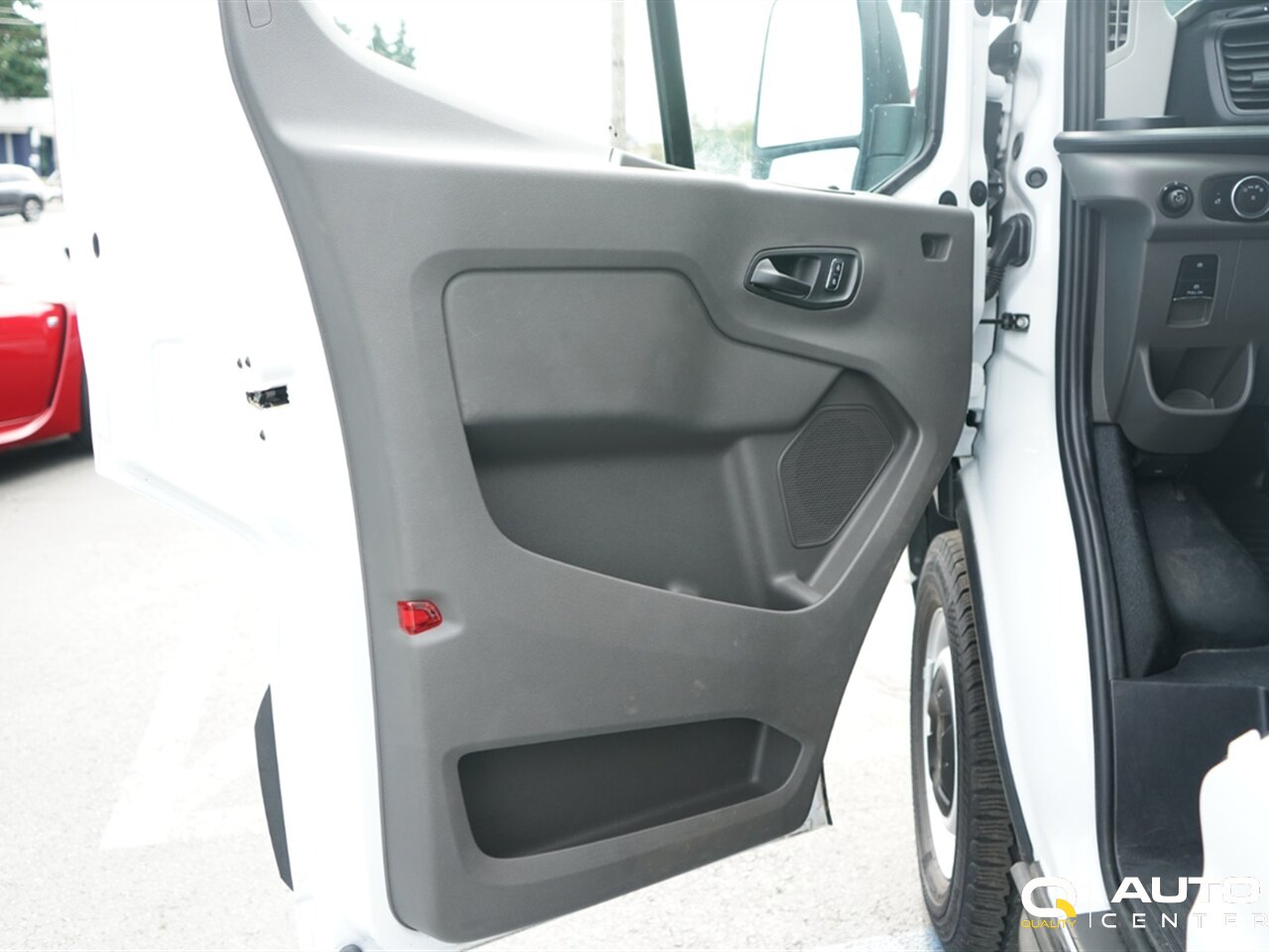 2024 Ford Transit - Photo 19 - Lynnwood, WA 98036
