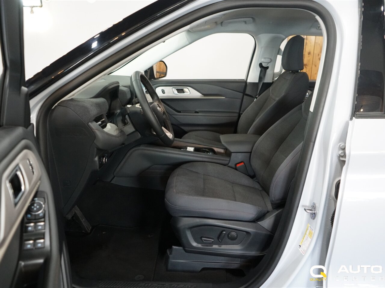 2025 Ford Explorer Active - Photo 12 - Lynnwood, WA 98036