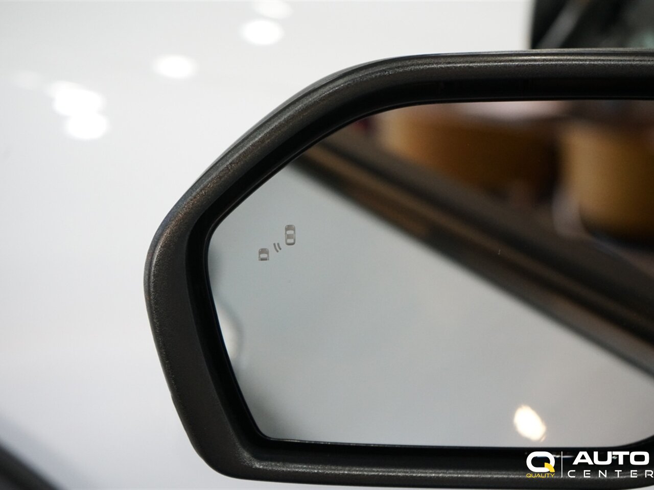 2025 Ford Explorer Active - Photo 10 - Lynnwood, WA 98036