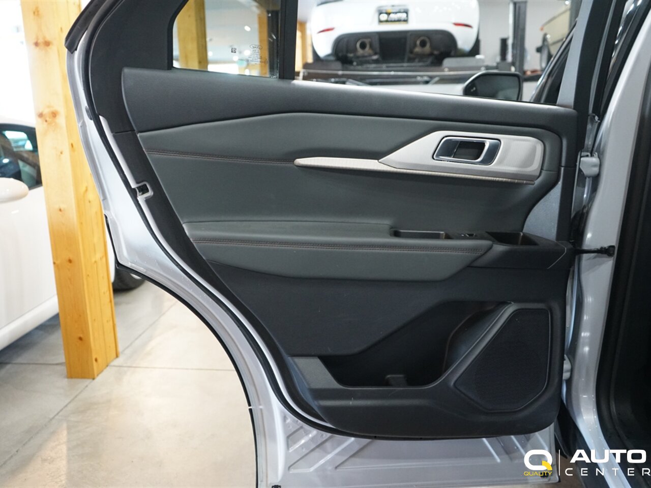 2025 Ford Explorer Active - Photo 21 - Lynnwood, WA 98036