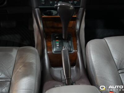 1994 Lexus ES 300 300   - Photo 13 - Lynnwood, WA 98036