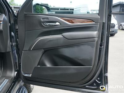 2022 Cadillac Escalade ESV Luxury   - Photo 12 - Lynnwood, WA 98036