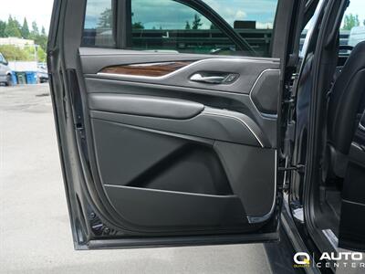 2022 Cadillac Escalade ESV Luxury   - Photo 11 - Lynnwood, WA 98036