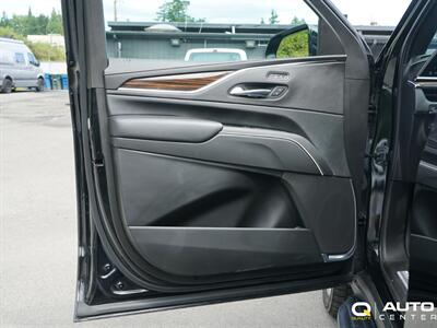 2022 Cadillac Escalade ESV Luxury   - Photo 10 - Lynnwood, WA 98036