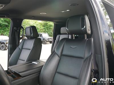 2022 Cadillac Escalade ESV Luxury   - Photo 17 - Lynnwood, WA 98036