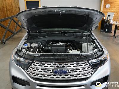 2022 Ford Explorer XLT   - Photo 8 - Lynnwood, WA 98036