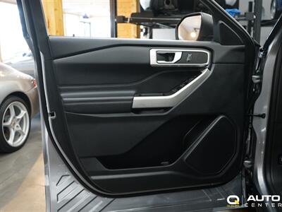 2022 Ford Explorer XLT   - Photo 9 - Lynnwood, WA 98036
