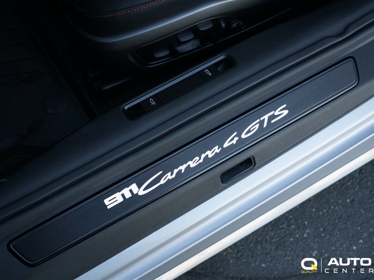 2025 Porsche 911 Carrera 4 GTS - Photo 24 - Lynnwood, WA 98036