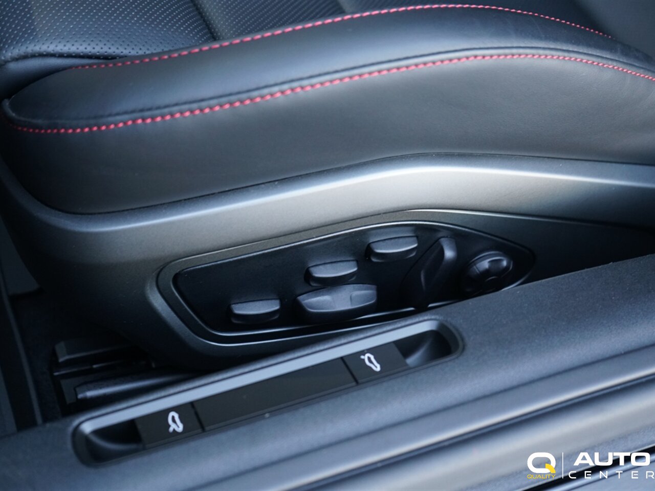 2025 Porsche 911 Carrera 4 GTS - Photo 25 - Lynnwood, WA 98036