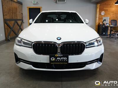 2021 BMW 5 Series 540i xDrive - Photo 2 - Lynnwood, WA 98036