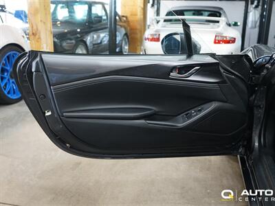 2021 Mazda MX-5 Soft Top Grand Touring   - Photo 12 - Lynnwood, WA 98036
