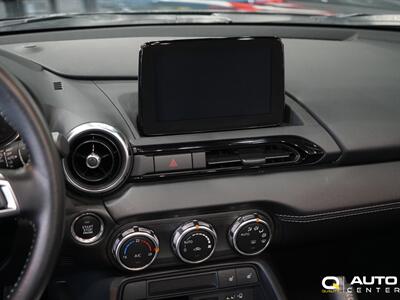 2021 Mazda MX-5 Soft Top Grand Touring   - Photo 21 - Lynnwood, WA 98036