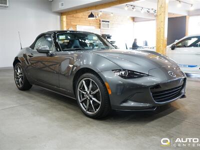 2021 Mazda MX-5 Soft Top Grand Touring   - Photo 3 - Lynnwood, WA 98036