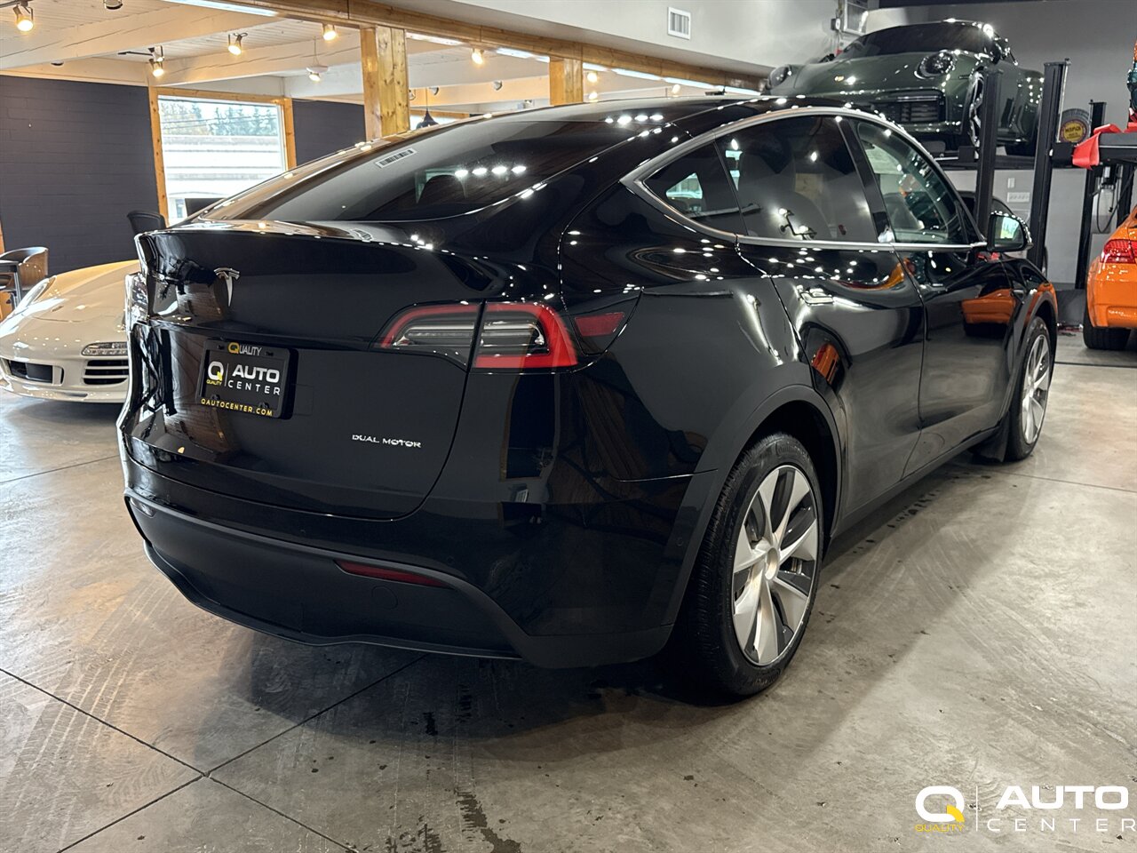 2021 Tesla Model Y Long Range - Photo 3 - Lynnwood, WA 98036