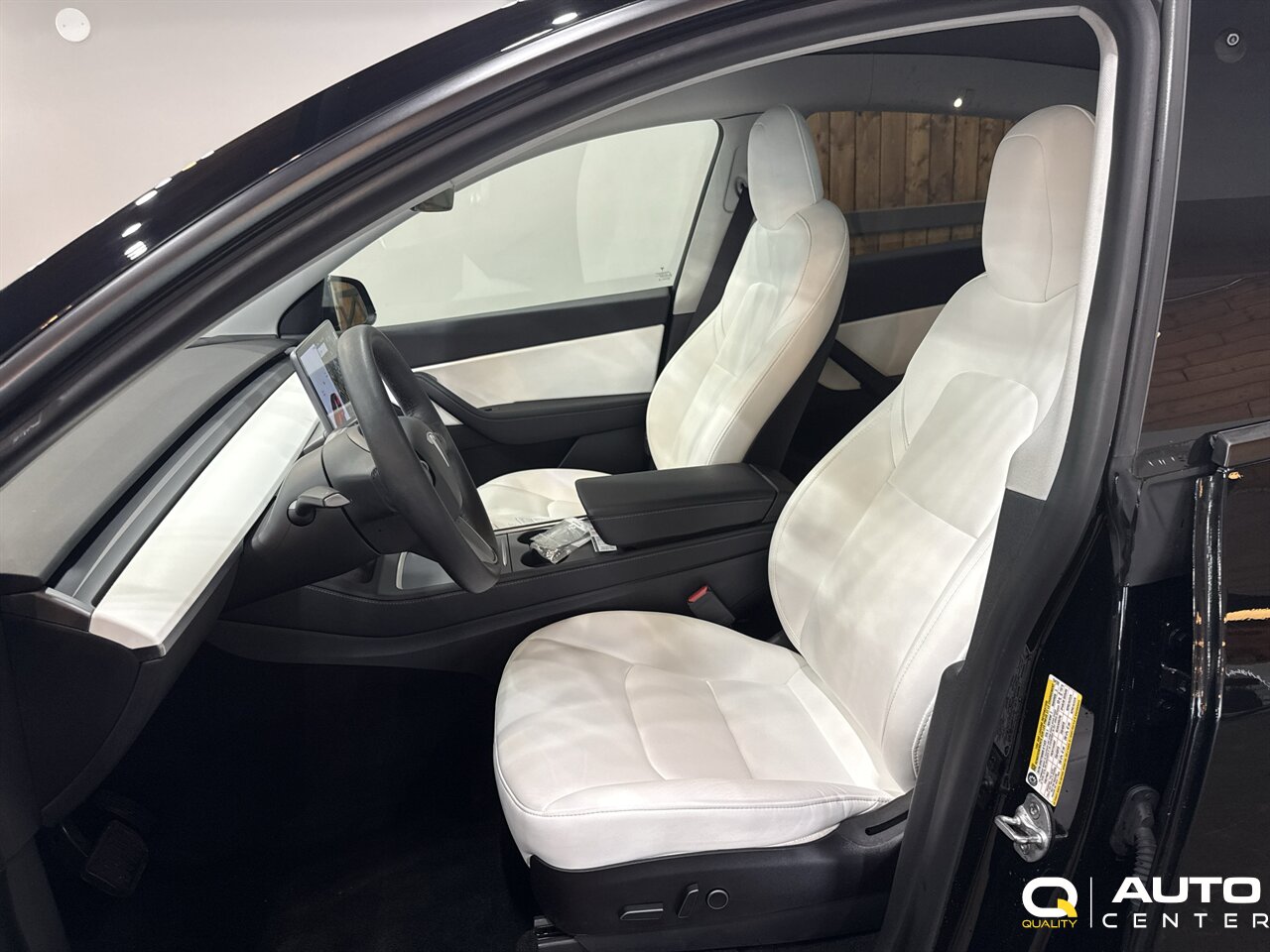 2021 Tesla Model Y Long Range - Photo 5 - Lynnwood, WA 98036