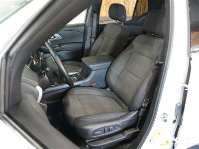 2023 Chevrolet Traverse LT 1LT   - Photo 2 - Lynnwood, WA 98036